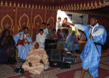 الأعراس الصحراوية على حافة الانهيار: التحذير من ظاهرة “الگورديگنات” .