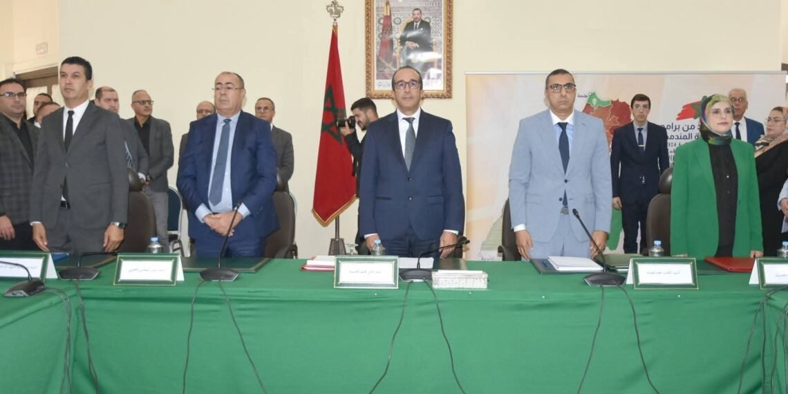 عامل الحسيمة يترأس لقاءً تشاوريا لإعداد الجيل الجديد من برنامج التنمية الترابية .