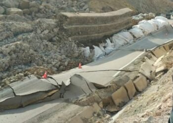 الطريق الساحلية رقم 16 تحت مجهر المساءلة البرلمانية .