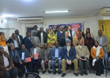 تدشين كتاب «مستقبل بلد بين جيشين» للصحفي علي فوزي بحضور قيادات عسكرية ومدنية .