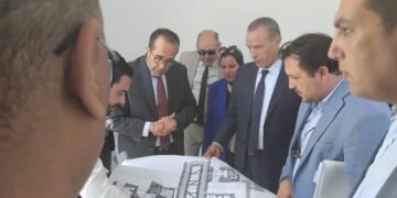 عامل إقليم الحسيمة يقف ميدانياً على تقدم أشغال المركب والحي الجامعي بآيت قمرة .